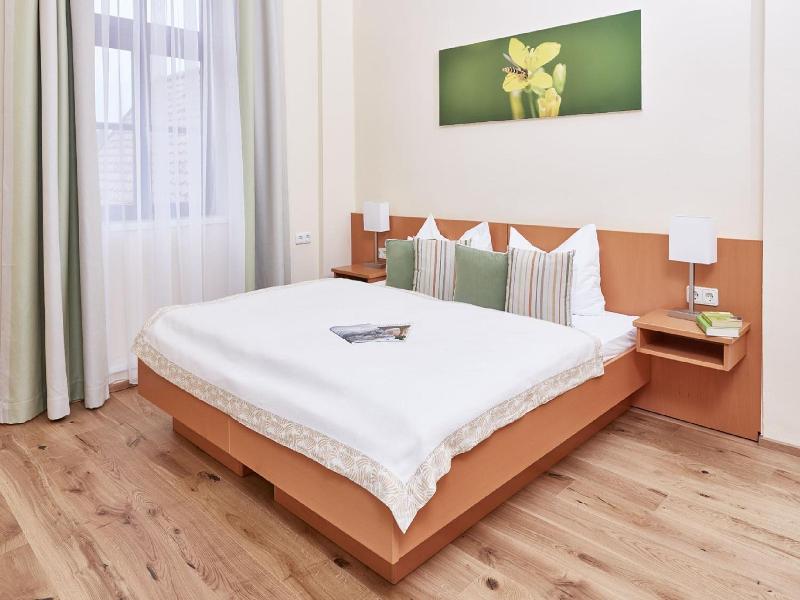 Schlosshotel Kassegg image