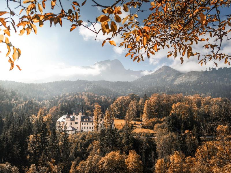 Schlosshotel Kassegg image
