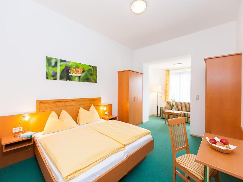 Schlosshotel Kassegg image
