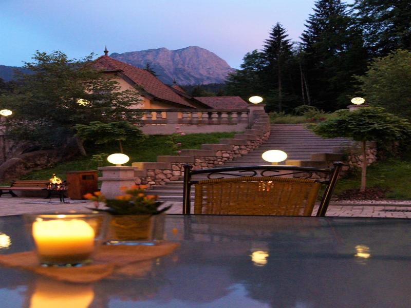 Schlosshotel Kassegg image