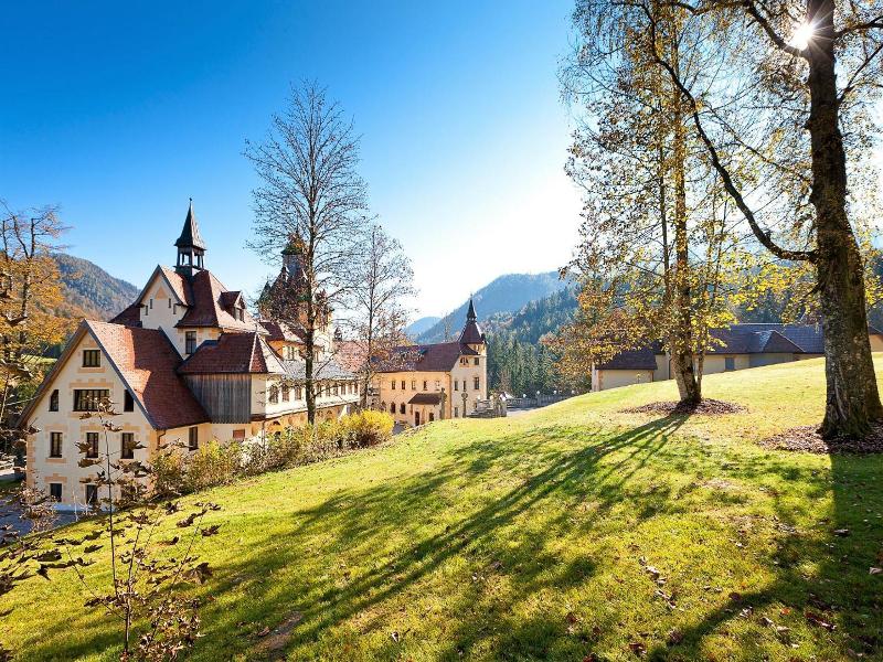 Schlosshotel Kassegg image
