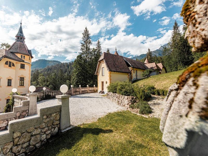 Schlosshotel Kassegg image