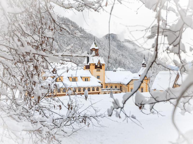 Schlosshotel Kassegg image