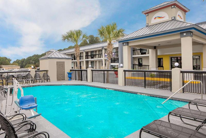 Baymont by Wyndham Covington image