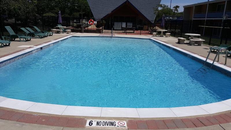 Crystal Inn image
