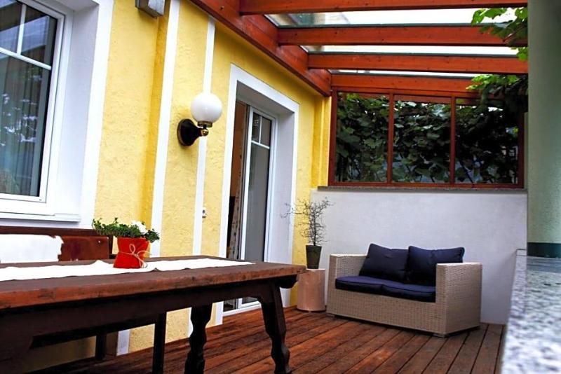 Hettlerhof image