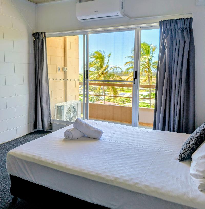 Lumina Motel Gladstone (Formerly Camelot Motel) image
