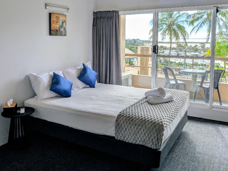 Lumina Motel Gladstone (Formerly Camelot Motel) image