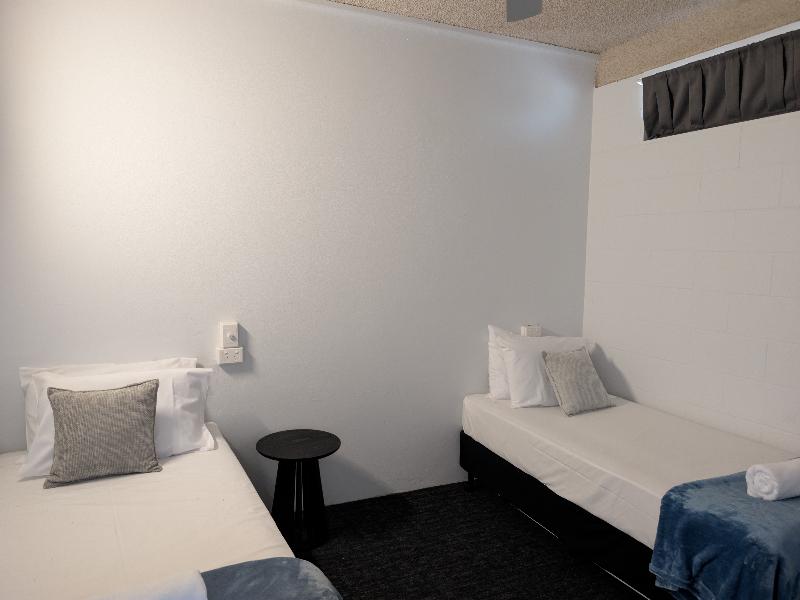 Lumina Motel Gladstone (Formerly Camelot Motel) image
