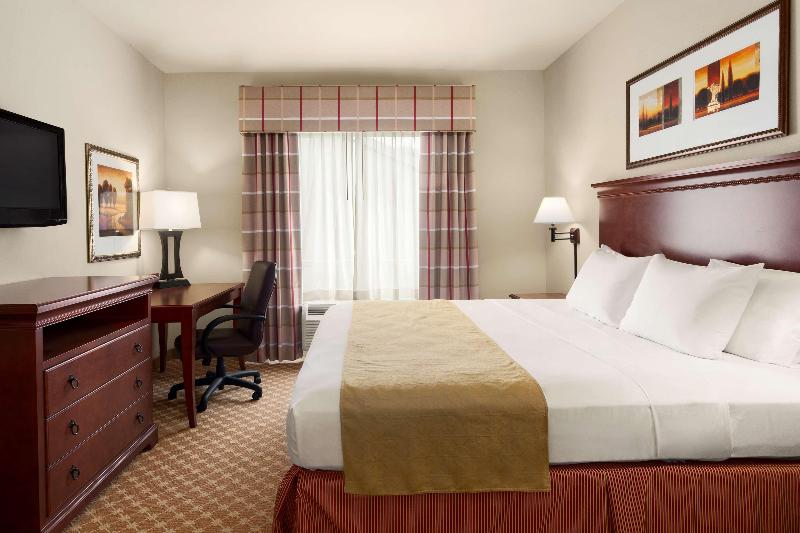 Country Inn & Suites by Radisson, Tifton, GA image