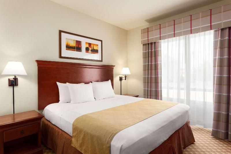 Country Inn & Suites by Radisson, Tifton, GA image