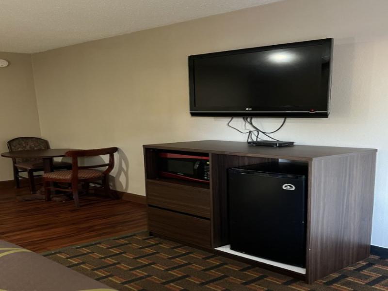 Super 8 by Wyndham Norcross/I-85 Atlanta image