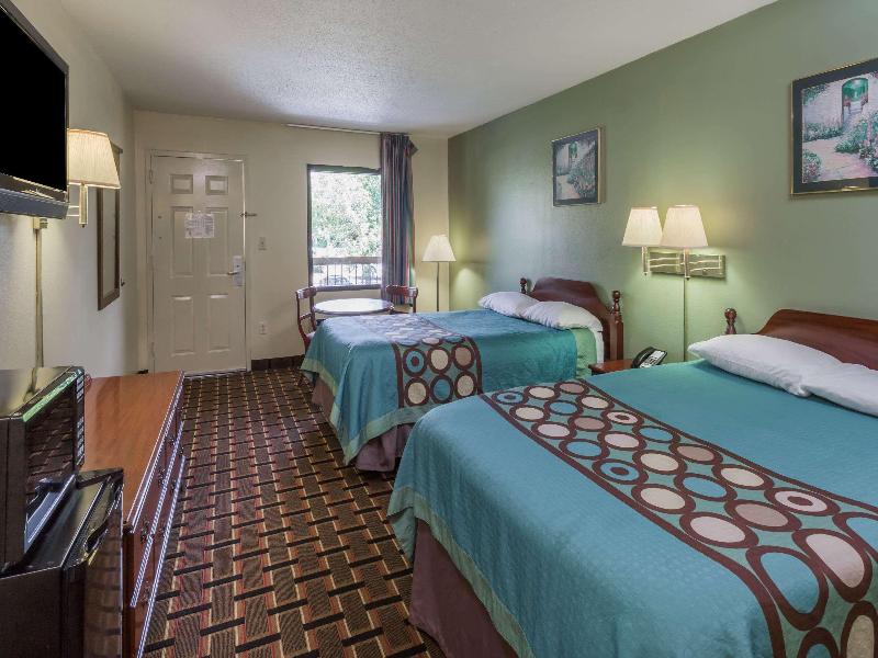 Super 8 by Wyndham Norcross/I-85 Atlanta image