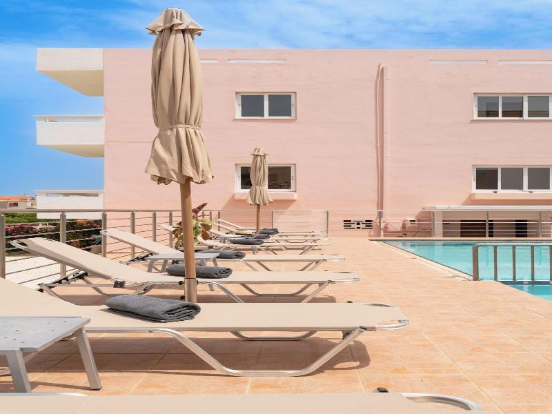Thelesi Apartments image
