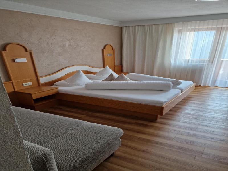 Pension Romantica image
