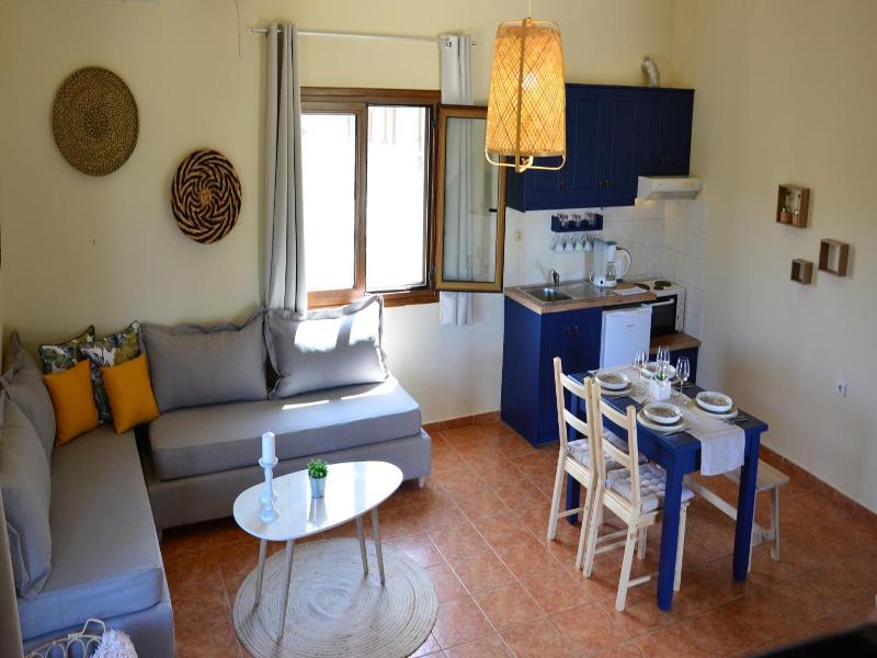 Villa Elianthos image