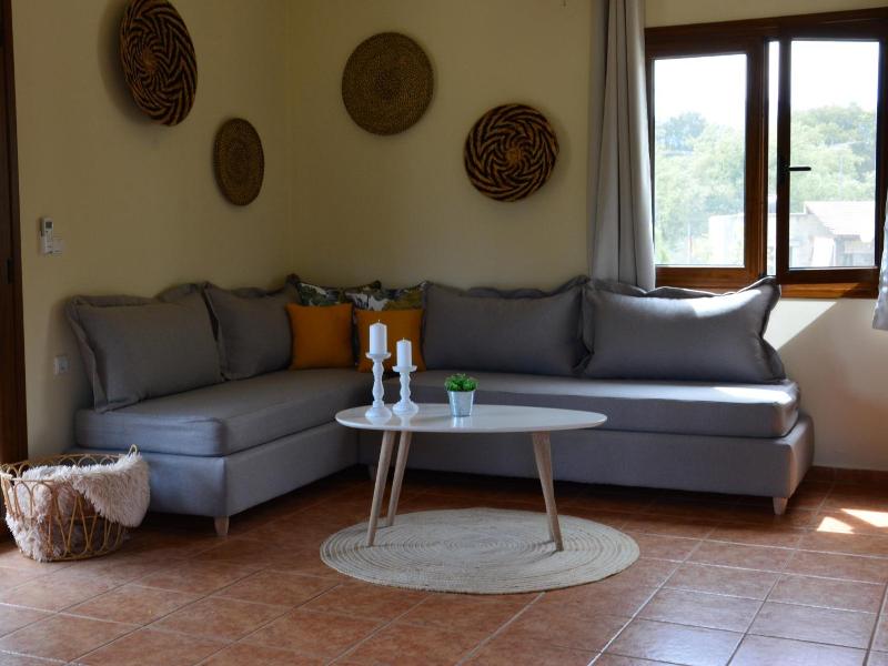 Villa Elianthos image