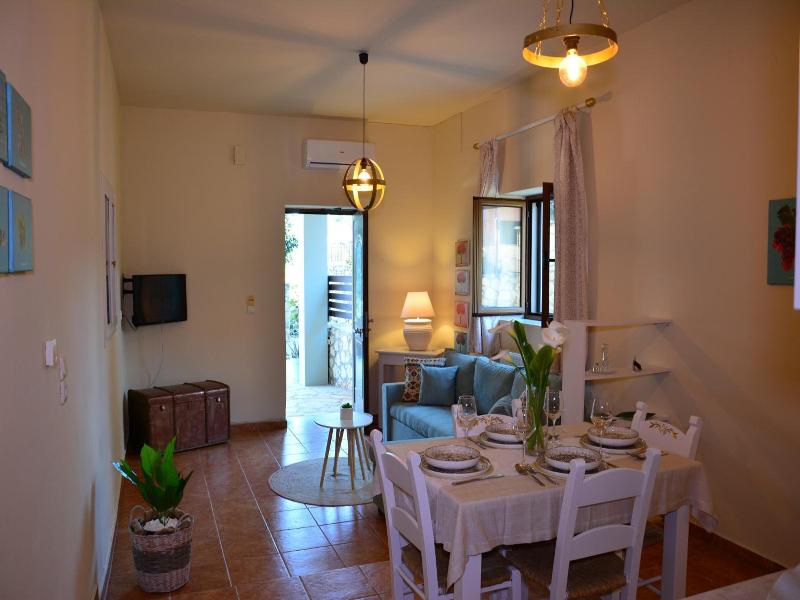 Villa Elianthos image