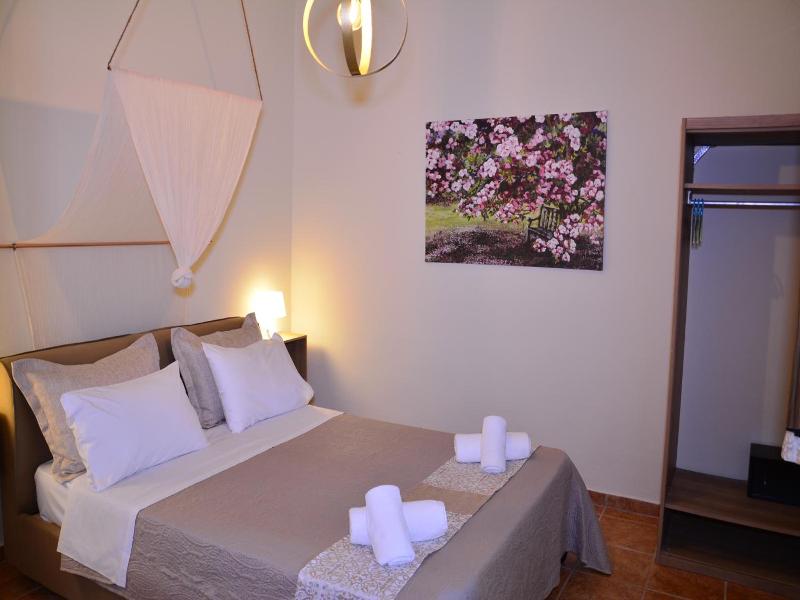 Villa Elianthos image