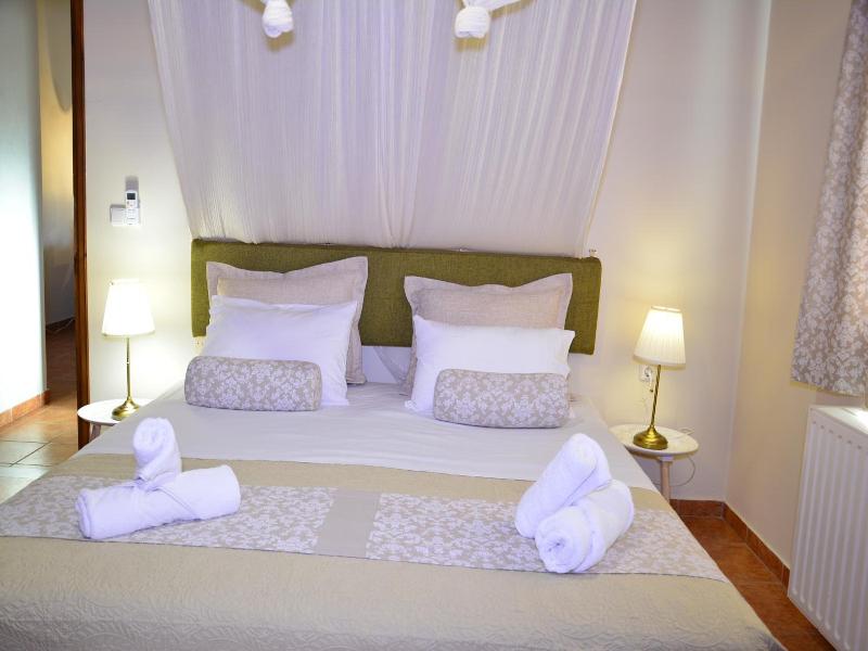 Villa Elianthos image