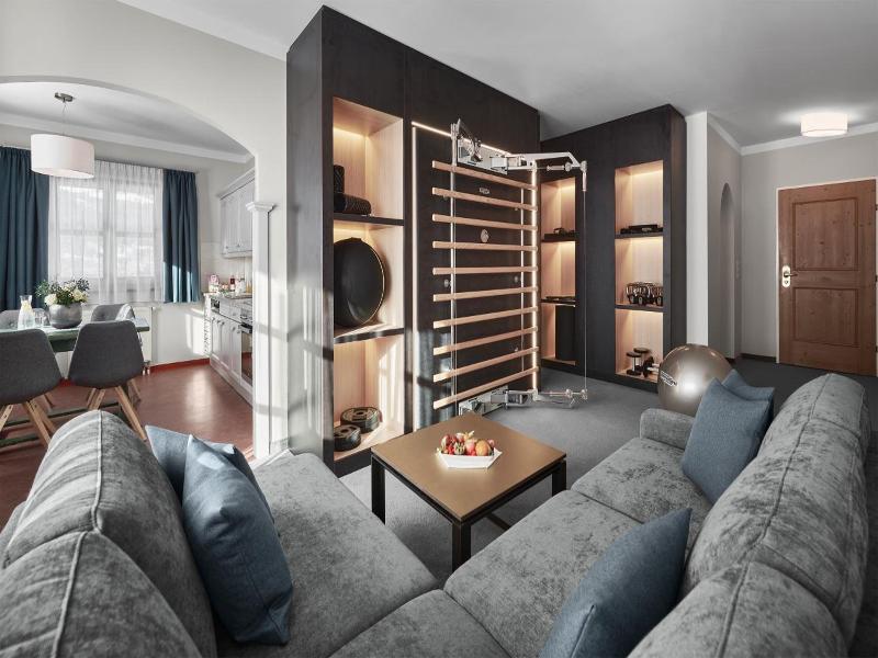 Lisi Family Hotel image