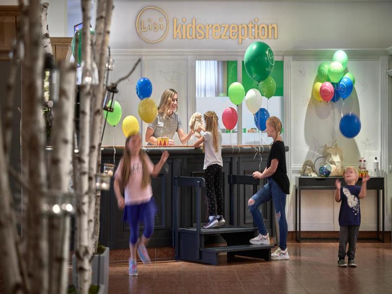 Lisi Family Hotel image