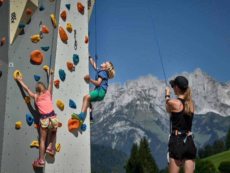 Lisi Family Hotel image