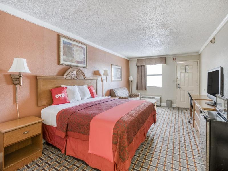 Hotel Pineville LA Hwy 165 image