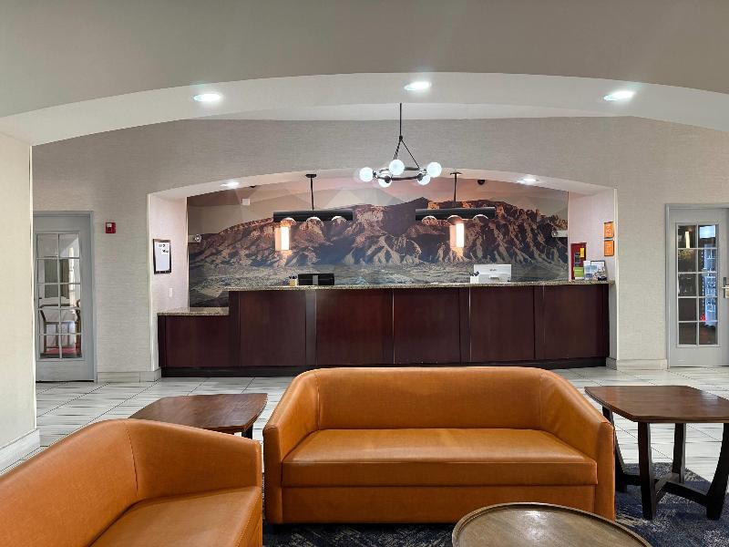 La Quinta Inn & Suites Albuquerque-Midtown/Univers