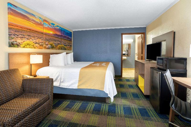 Bed room