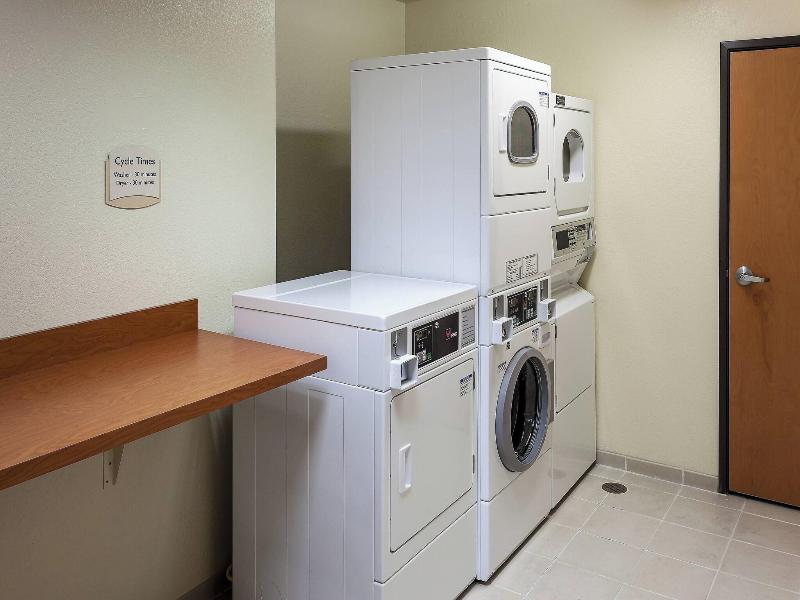 Fairfield Inn & Suites