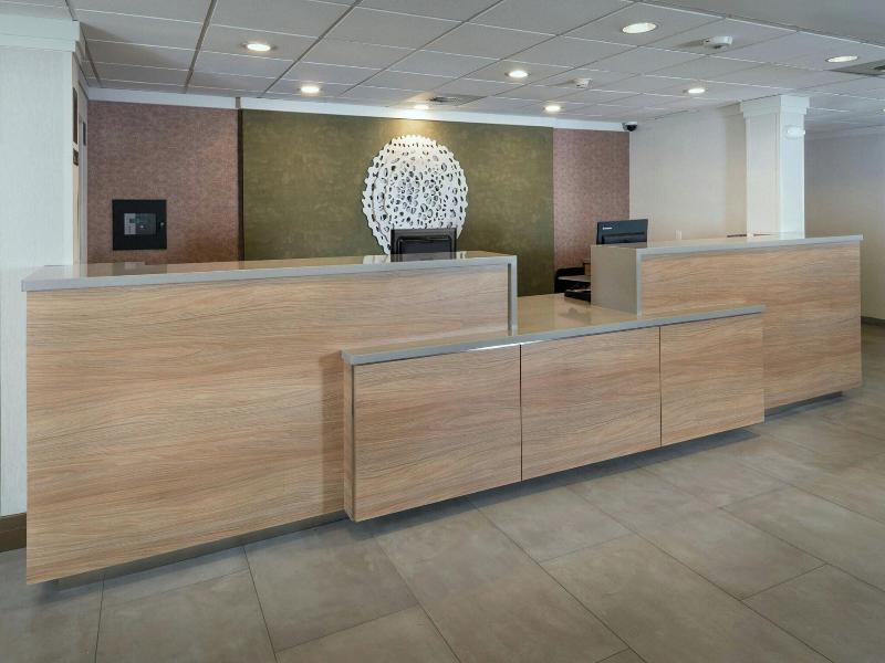 Fairfield Inn & Suites