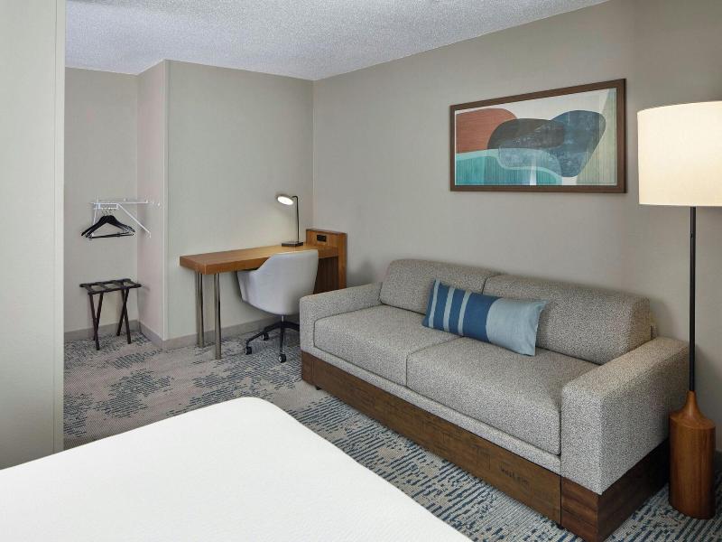 Springhill Suites Alpharetta image