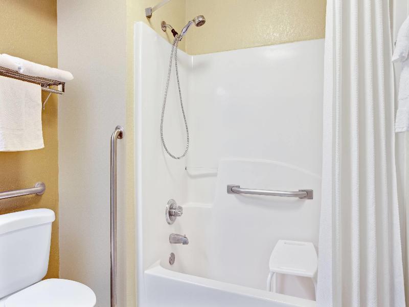 Days Inn & Suites by Wyndham Stockbridge Atlanta image