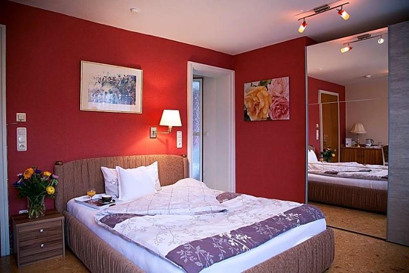 Kurhotel Weber image