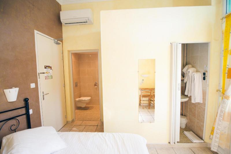 Hotel Altera Roma ( before Avignon Hôtel Monclar ) image