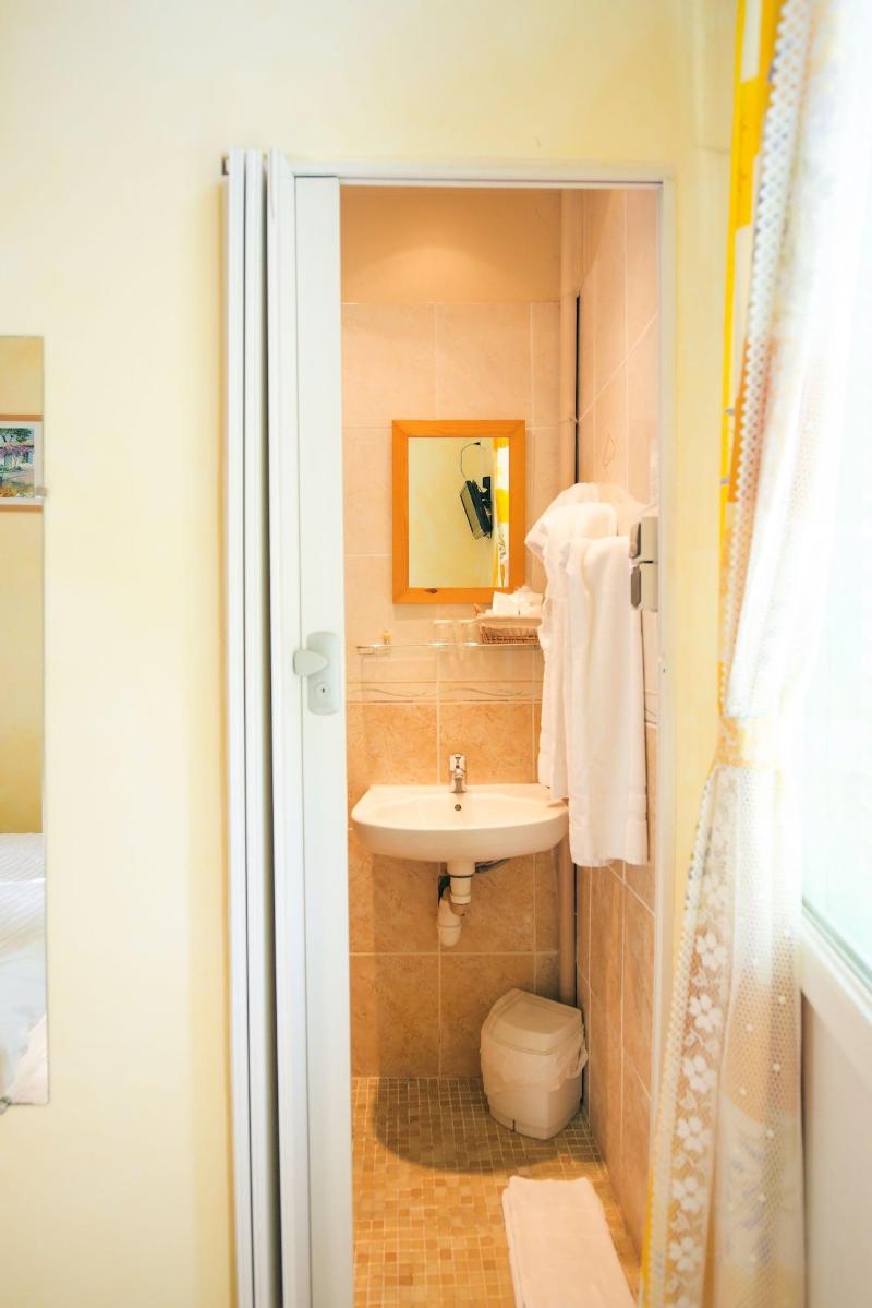 Hotel Altera Roma ( before Avignon Hôtel Monclar ) image