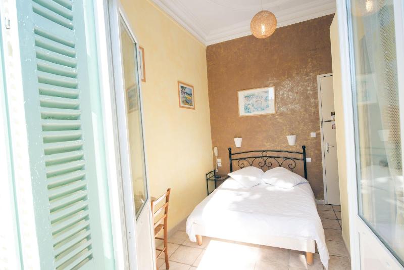 Hotel Altera Roma ( before Avignon Hôtel Monclar ) image
