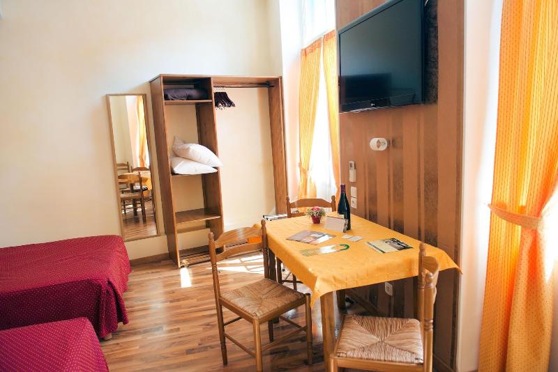 Hotel Altera Roma ( before Avignon Hôtel Monclar ) image