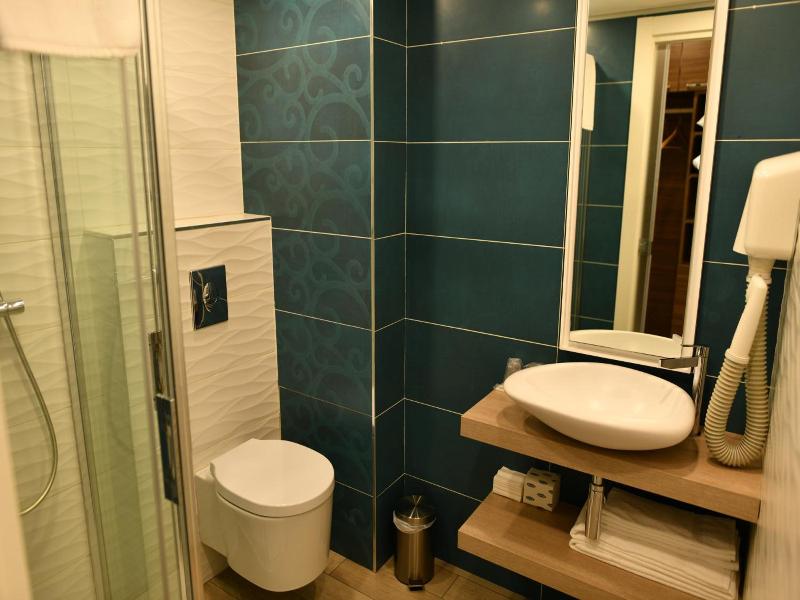 Le Claridge image