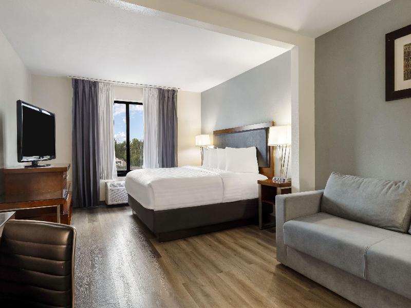 Wingate By Wyndham Round Rock Hotel & Conference image