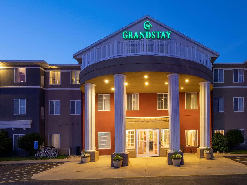 GrandStay Residential Suites Ames image