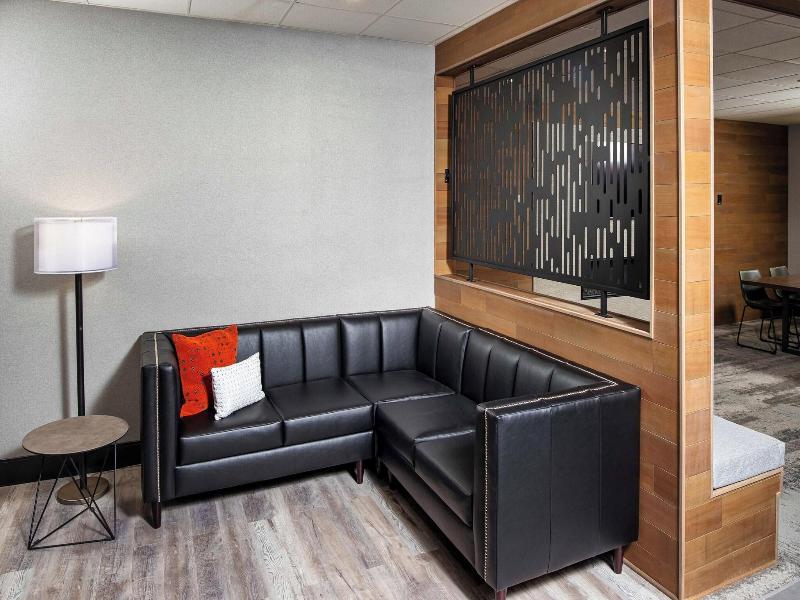 Grandstay Hotel & Suites Appleton