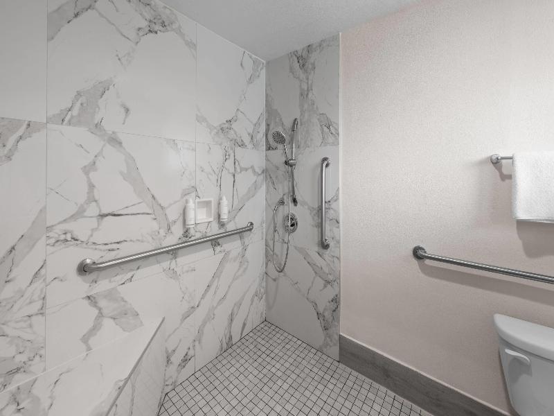 Travelodge Inn & Suites Wyndham Anaheim Disneyland image