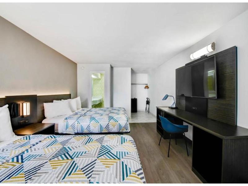 Motel 6 Atlanta, Ga - Midtown image