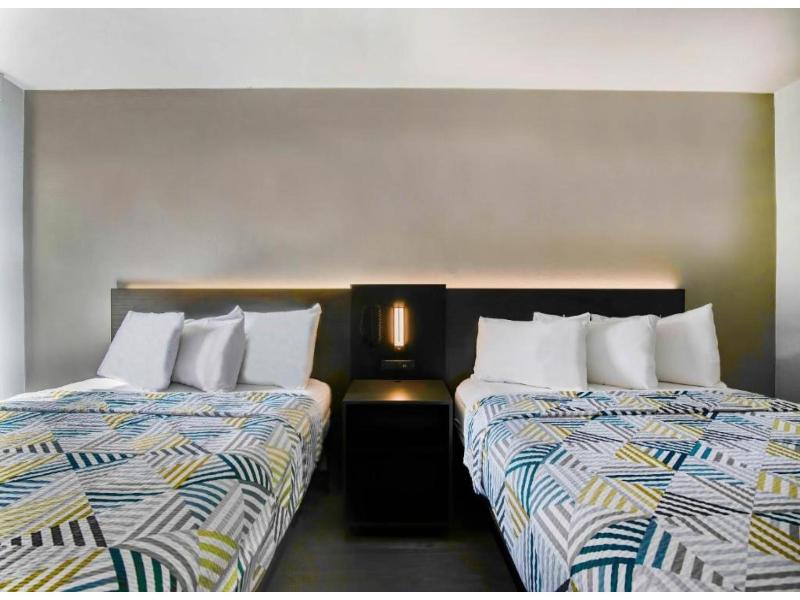Motel 6 Atlanta, Ga - Midtown image