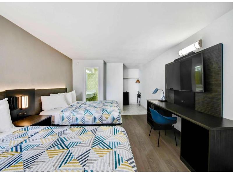 Motel 6 Atlanta, Ga - Midtown image