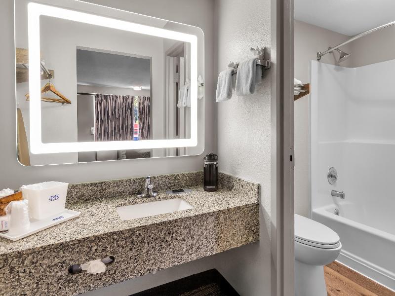 Americas Best Value Inn Douglasville image
