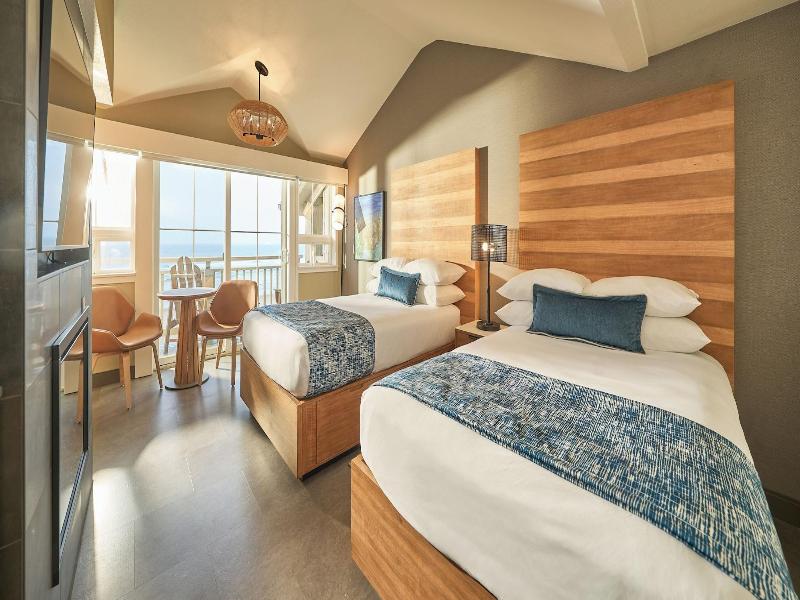 Surfsand Resort image