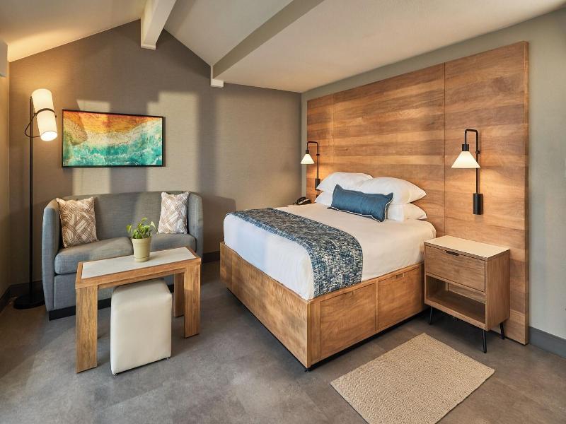 Surfsand Resort image